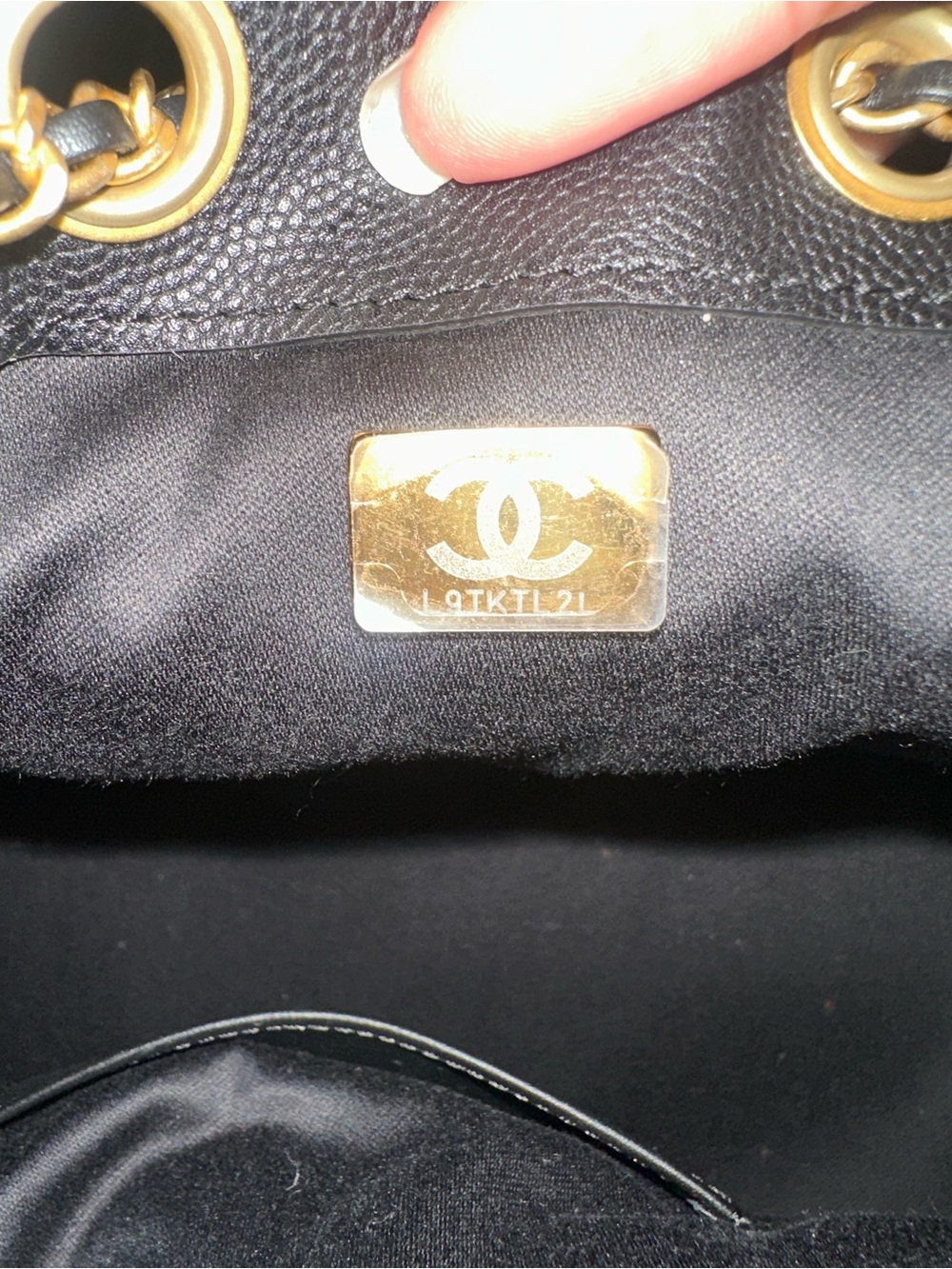 CHANEL 25 Small Black Quilted Drawstring Shoulder Bag with Gold CC Hardware - Picture 8 of 9